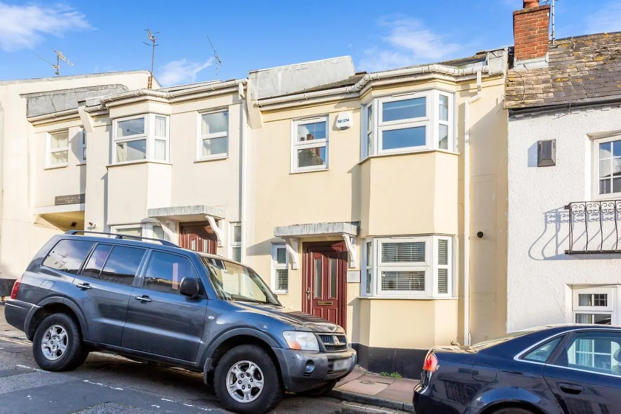 Holiday home Modern Mews House With Free Parking Space, And Patio By Huluki Sussex Stays Brighton